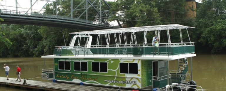 image of boat docked at the KY River