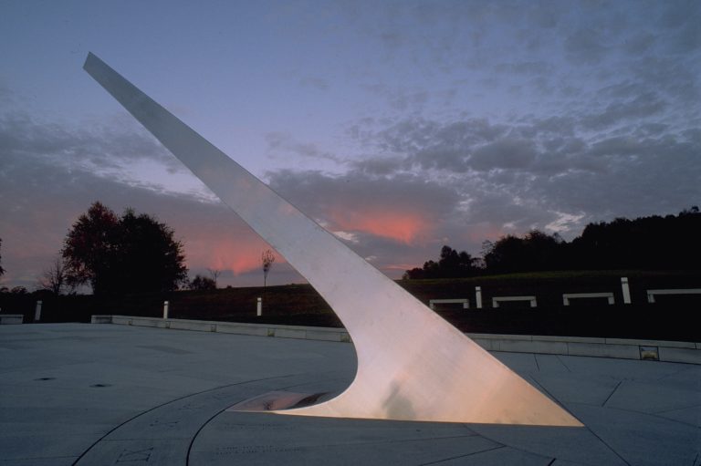KY Vietnam Veterans Memorial at dusk